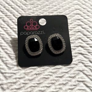 Paparazzi Earrings! 💎